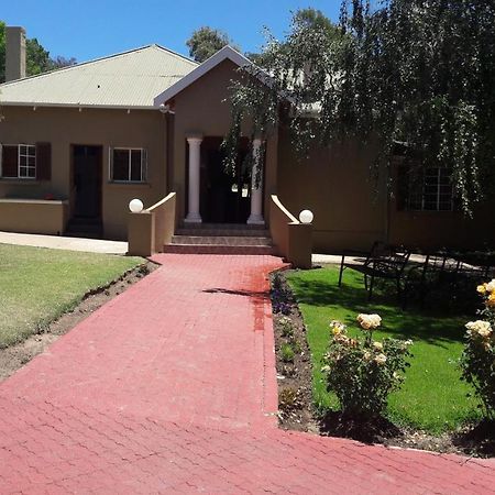 Beverly Corner Lodge Matatiele Exterior photo